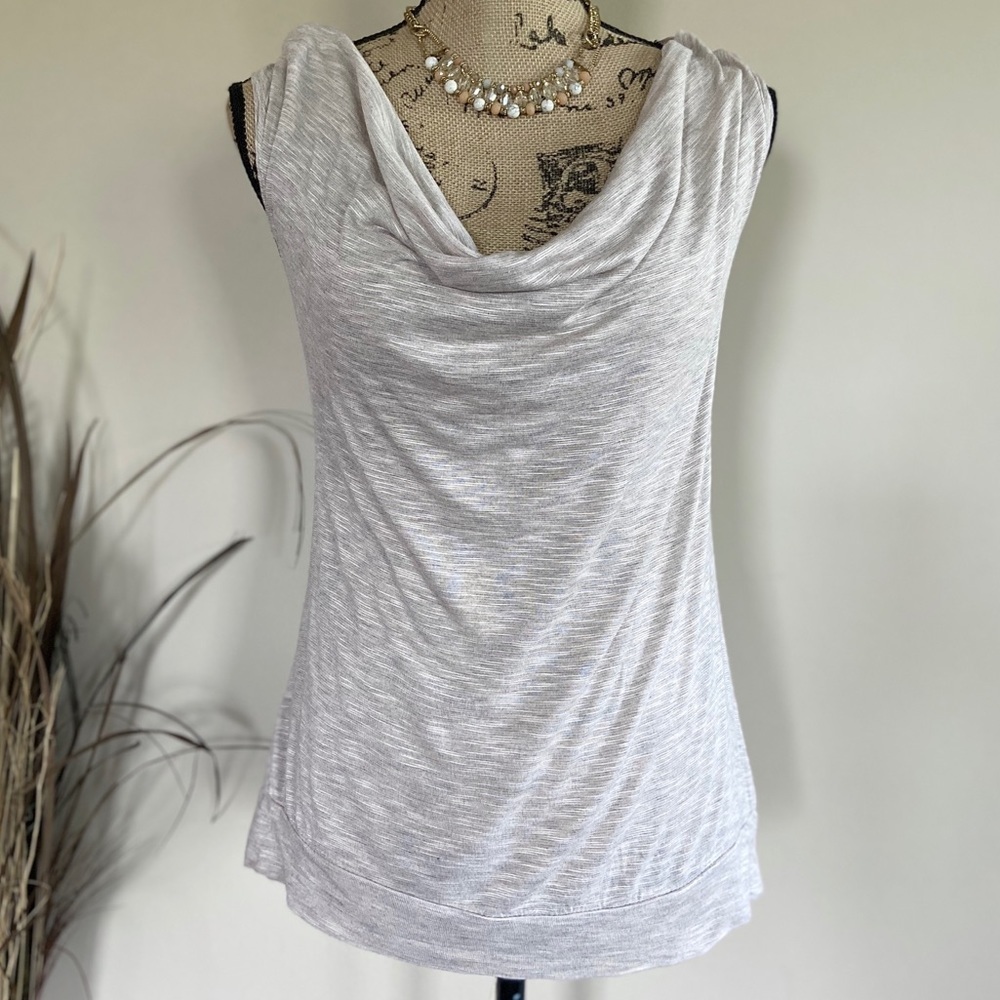 •Bluheaven• rosette back top - Picture 2 of 8